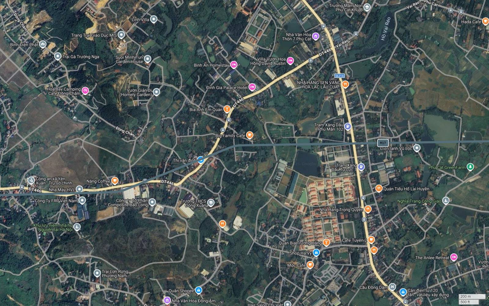Vị trí có điều kiện đặt ga trên tuyến metro số 17 Hà Nội tại nút giao Quốc lộ 21A, giữa Trạm Xăng Dầu Phú Mãn 102 và Trạm Xăng Dầu Tự Lực 1